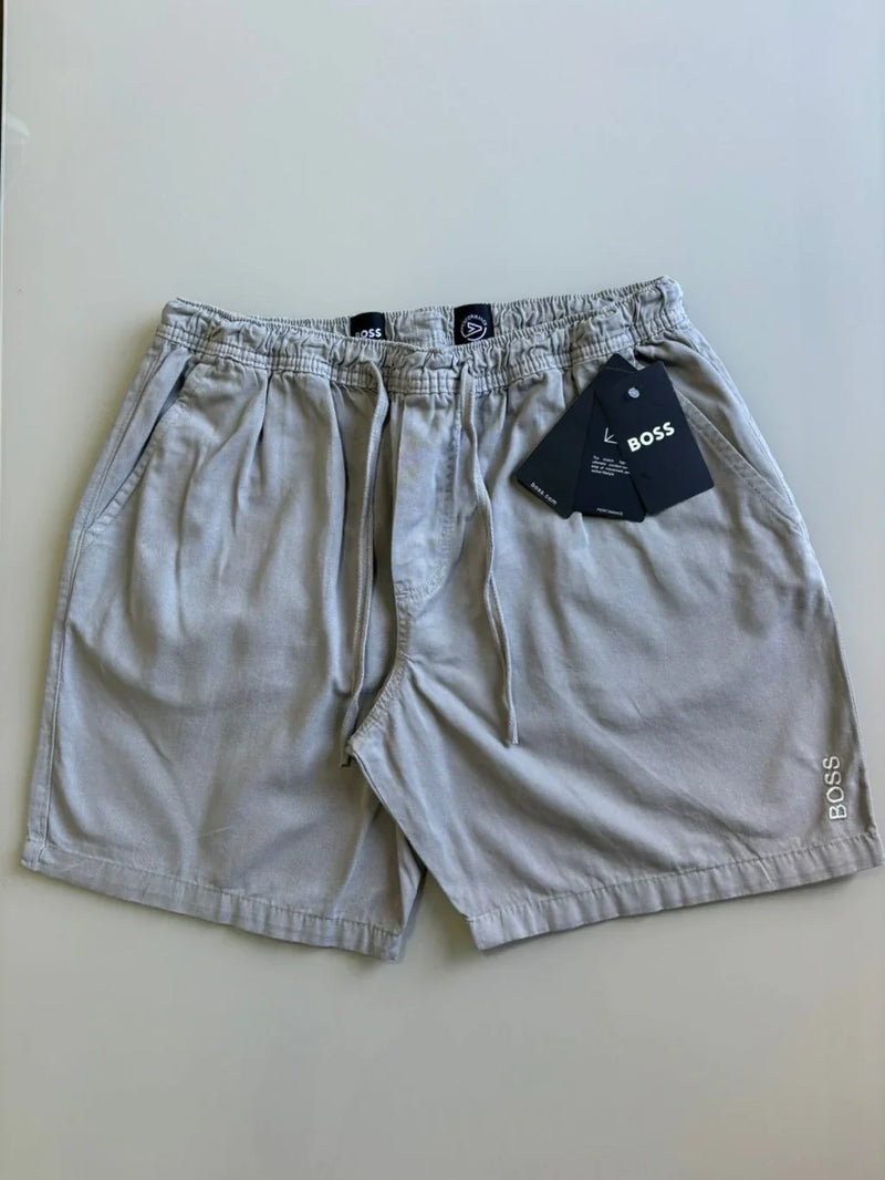 [PAGUE 4 LEVE 6] Shorts Mauricinho Hugo Boss