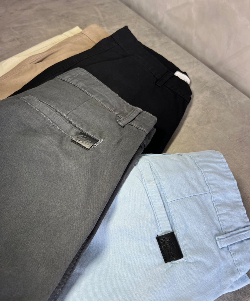 KIT 05 Bermudas Sarja Lacoste Classic + 5 Cuecas Lacoste de Brinde