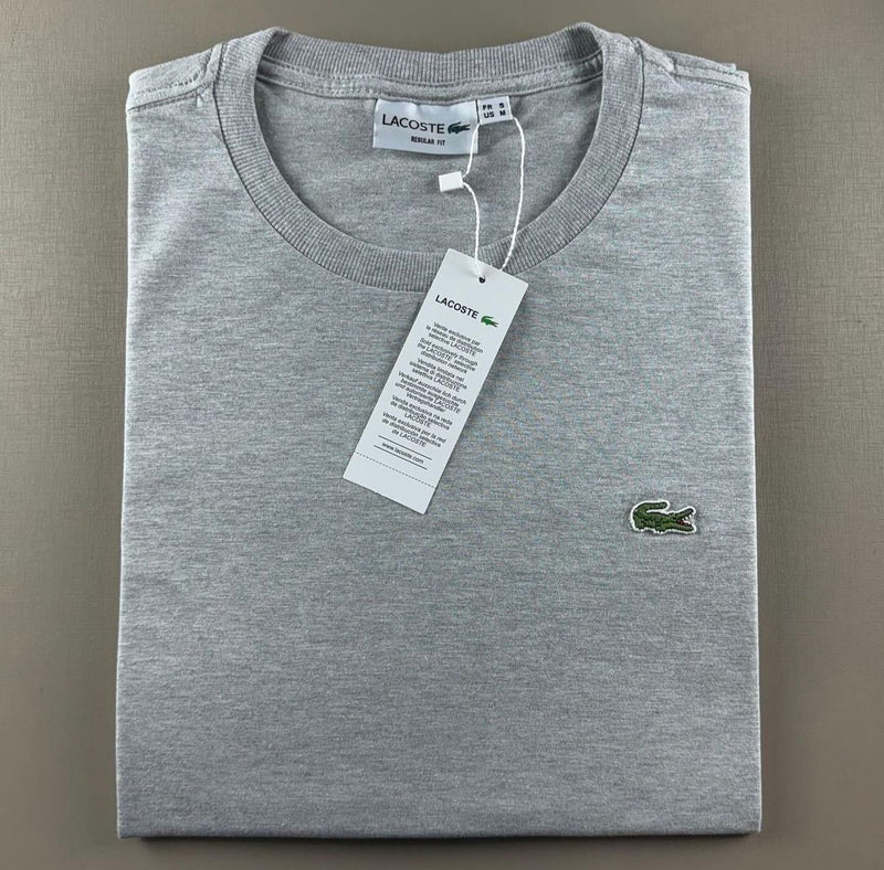 KIT 5 Calças Jeans e 5 Camisetas Lacoste [QUEIMA ESTOQUE]